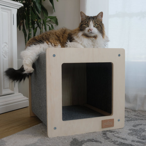 The Urban Hut Pet House